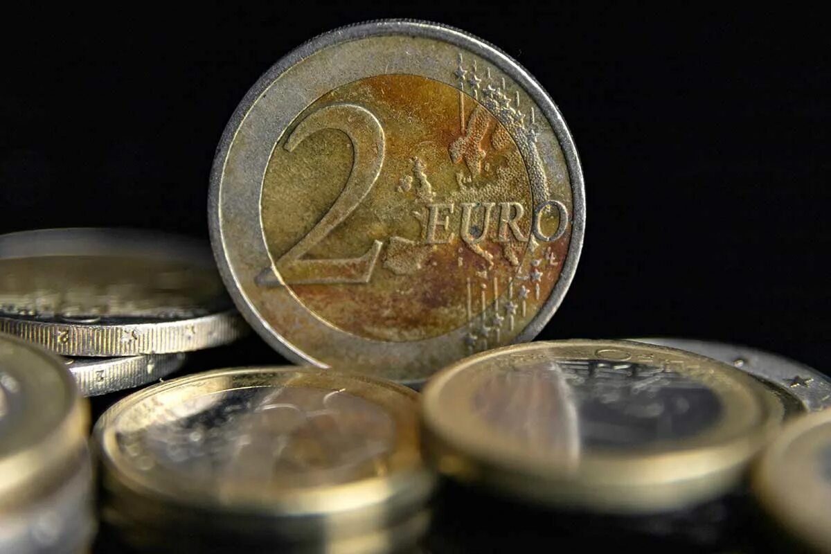 Mince s nominálnou hodnotou 2 eurá z roku 2015, ktorú možno máte doma a ktorej hodnota práve stúpla na 4000 eur